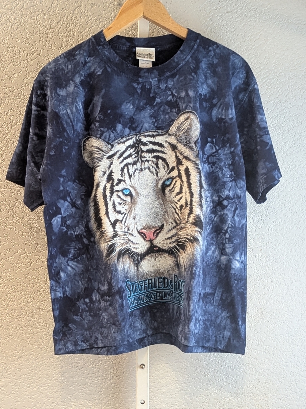Siegfried & Roy Blue Tie-Dye Short Sleeve Shirt White Tiger Size medium Vintage